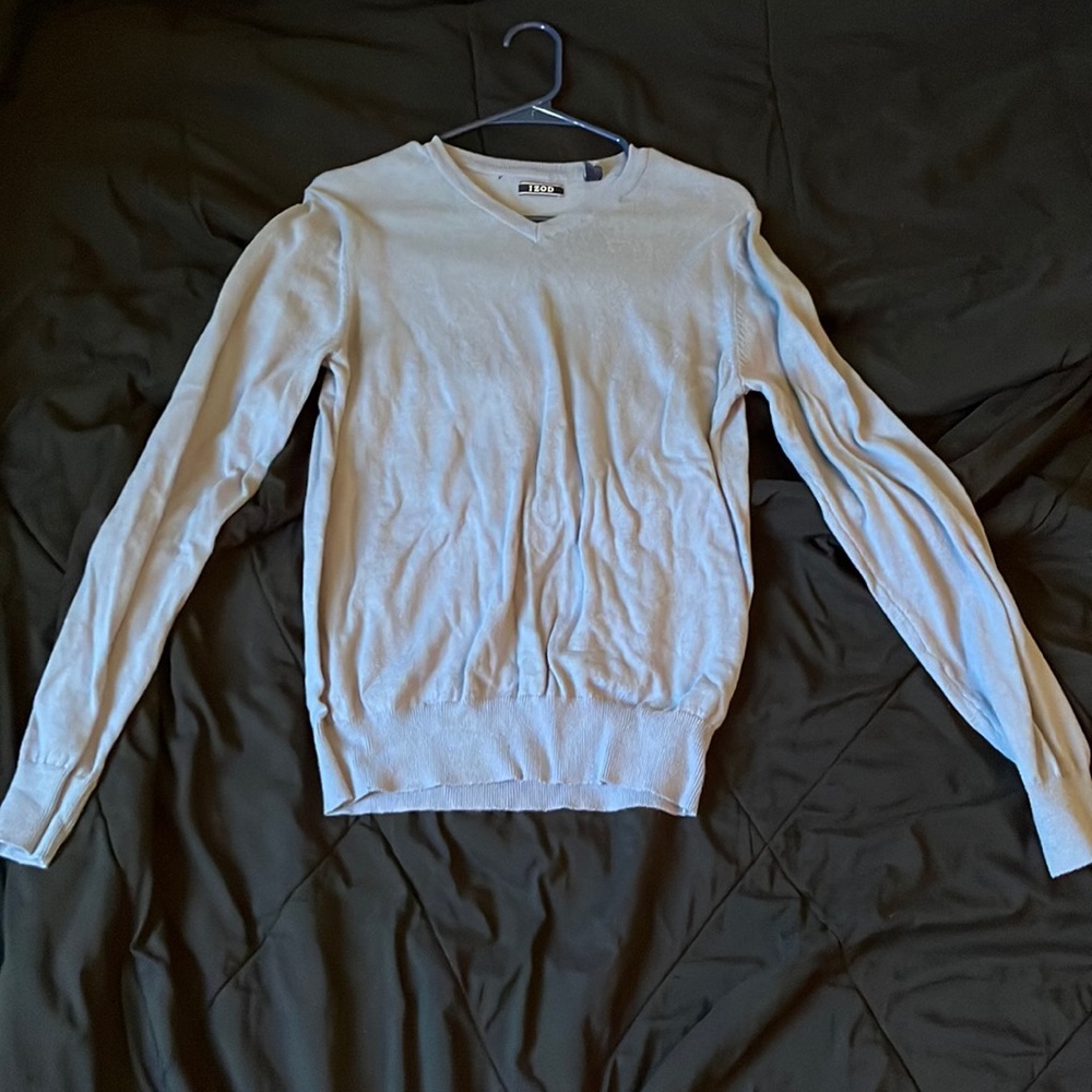 IZOD blue V-neck sweater